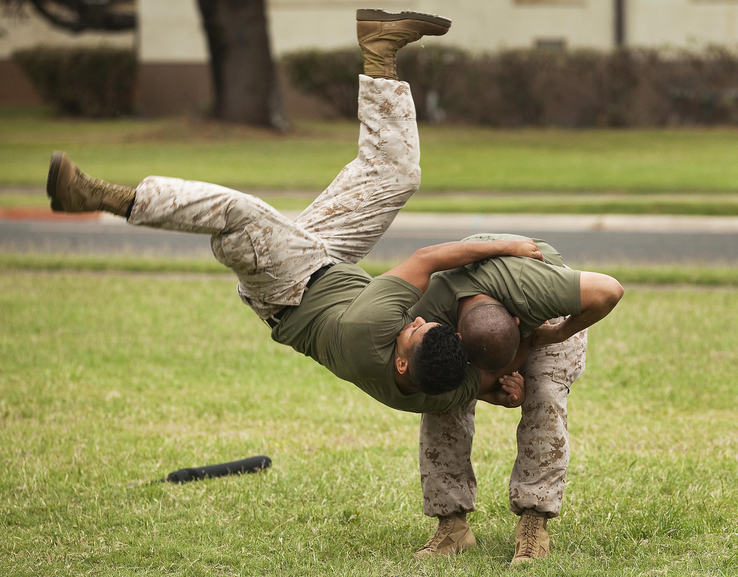marine-instructor-self-defense